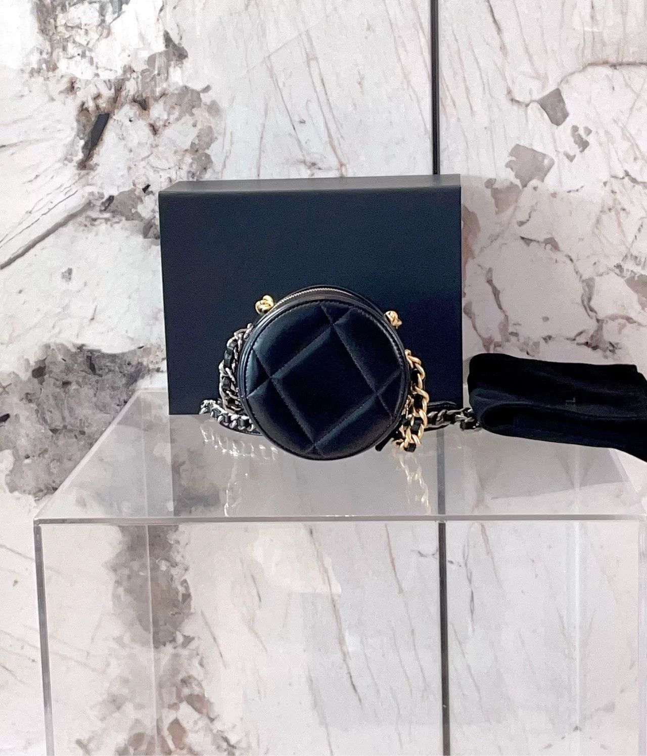 Chanel Pre-loved Bag Very good condition Size ONE SIZE - 2 Thumbnail