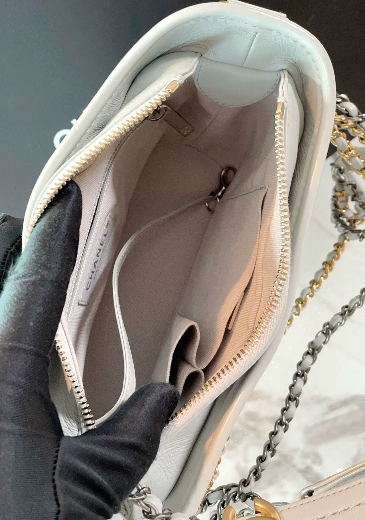 Chanel Pre-loved Bag Very good condition Size ONE SIZE - 9 Thumbnail