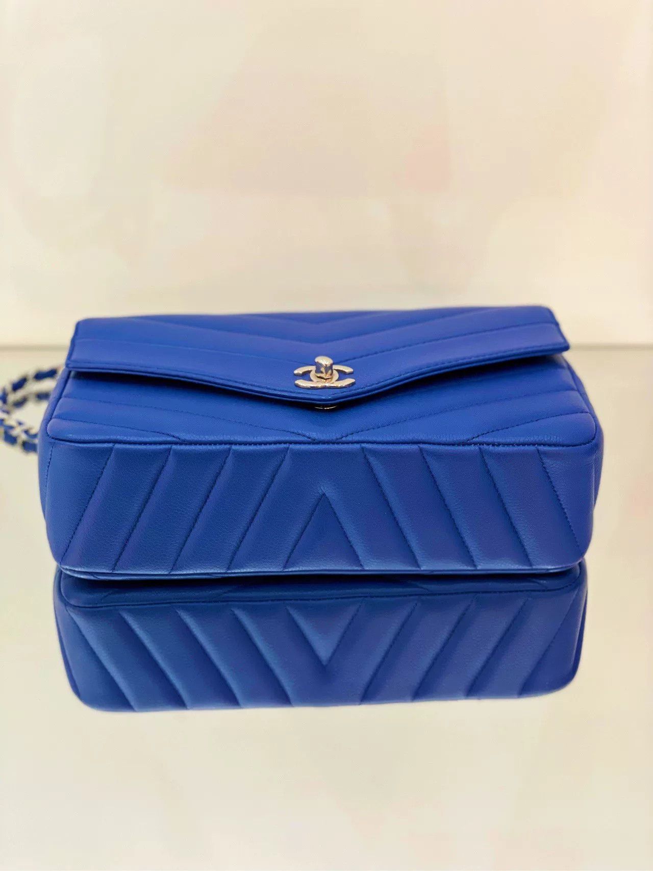 Chanel Pre-loved Bag Very good condition Size ONE SIZE - 7 Thumbnail