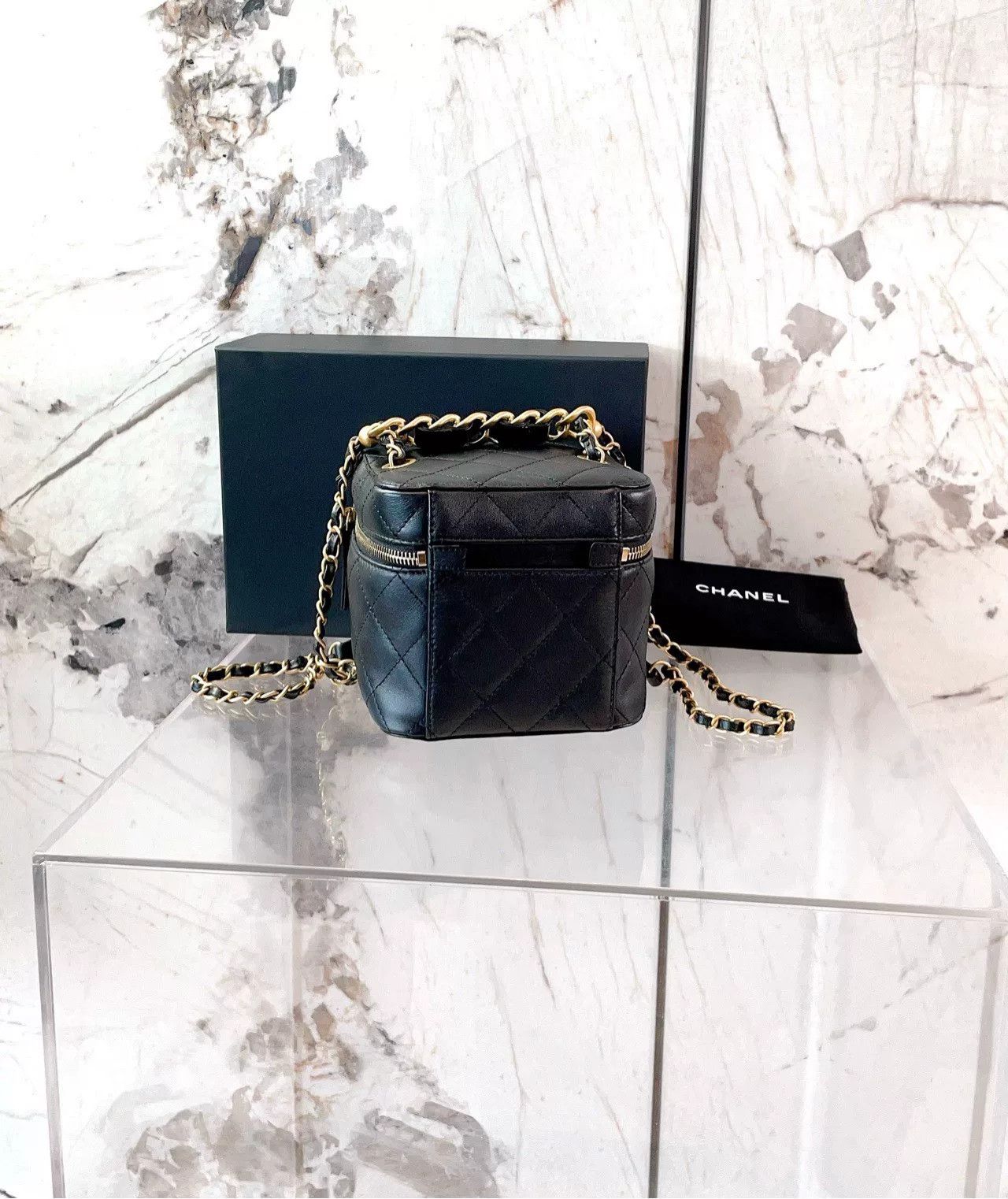 Chanel Pre-loved Bag Very good condition Size ONE SIZE - 2 Thumbnail