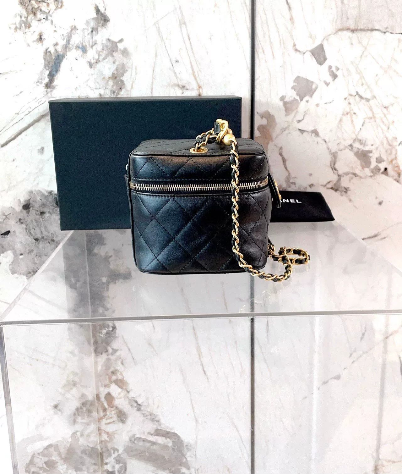 Chanel Pre-loved Bag Very good condition Size ONE SIZE - 3 Thumbnail
