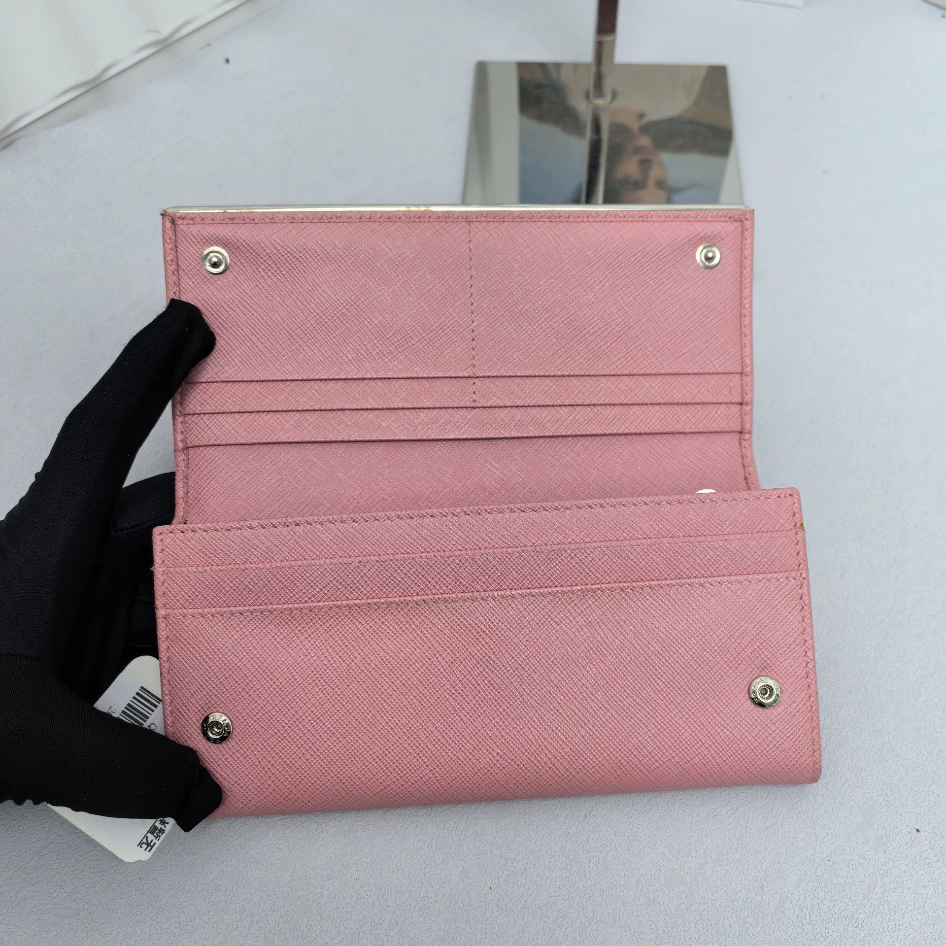 Prada Pre-loved Bag Very good condition Size ONE SIZE - 6 Thumbnail