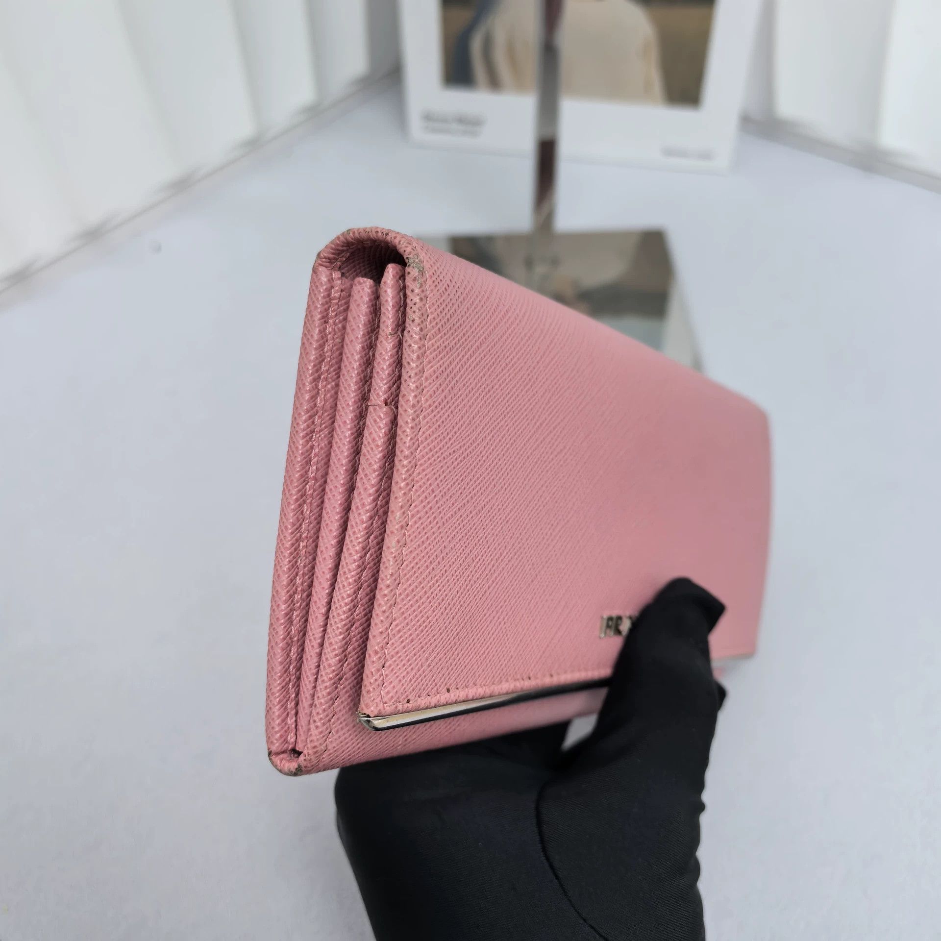 Prada Pre-loved Bag Very good condition Size ONE SIZE - 3 Thumbnail