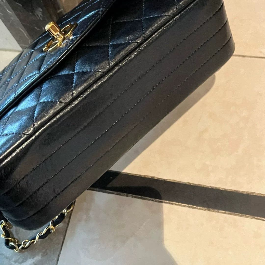 Chanel Pre-loved Bag Very good condition Size ONE SIZE - 5 Thumbnail