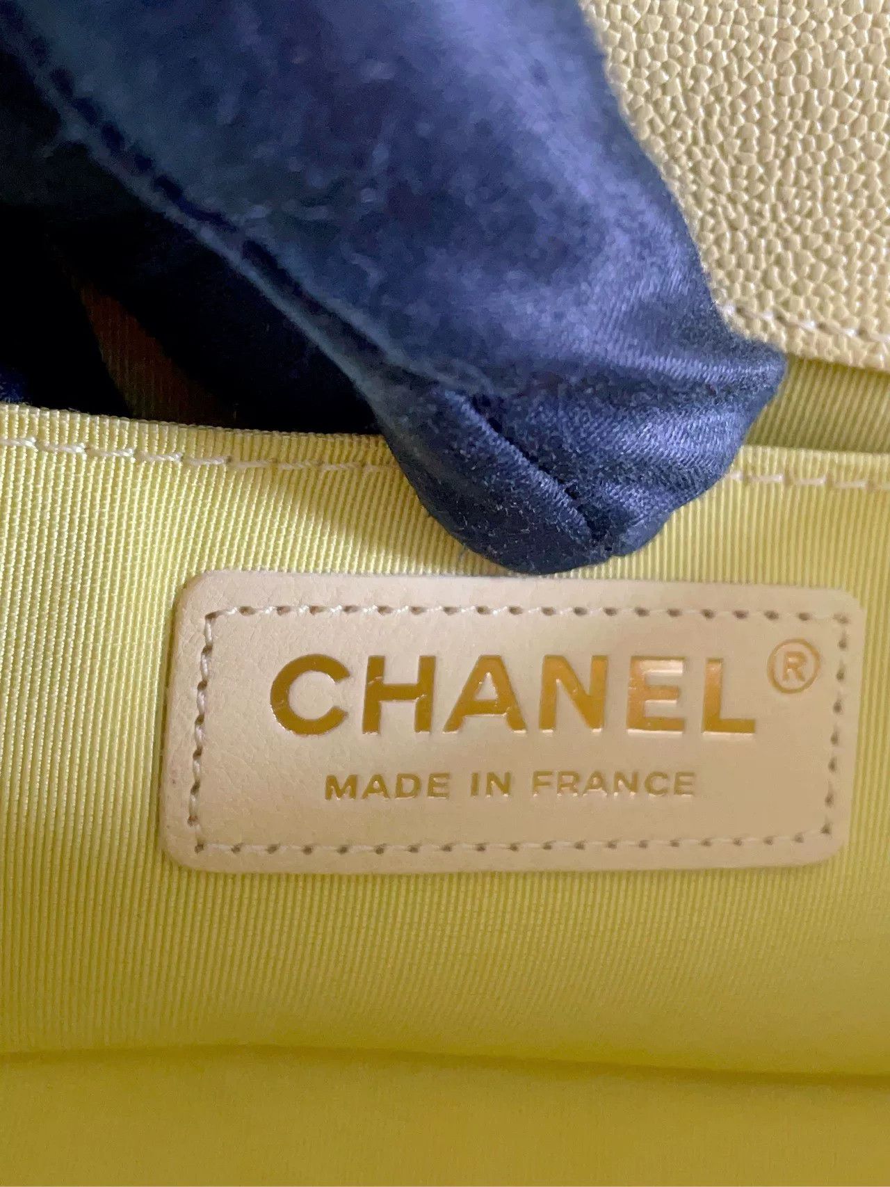 Chanel Pre-loved Bag Very good condition Size ONE SIZE - 8 Thumbnail