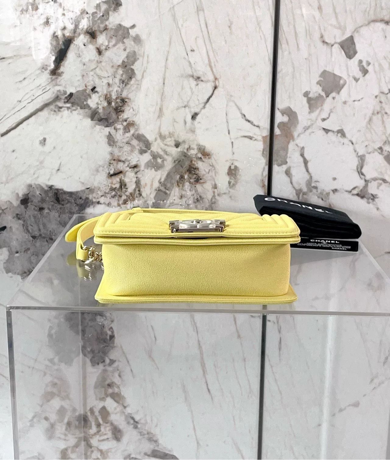 Chanel Pre-loved Bag Very good condition Size ONE SIZE - 4 Thumbnail