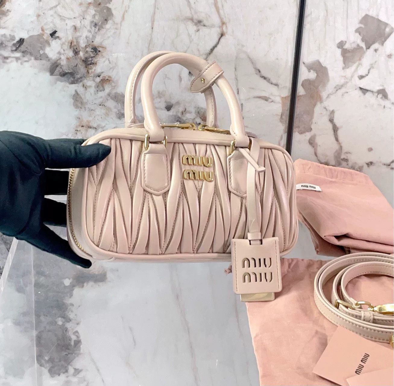Miu Miu Pre-loved Bag Very good condition Size ONE SIZE - 6 Thumbnail