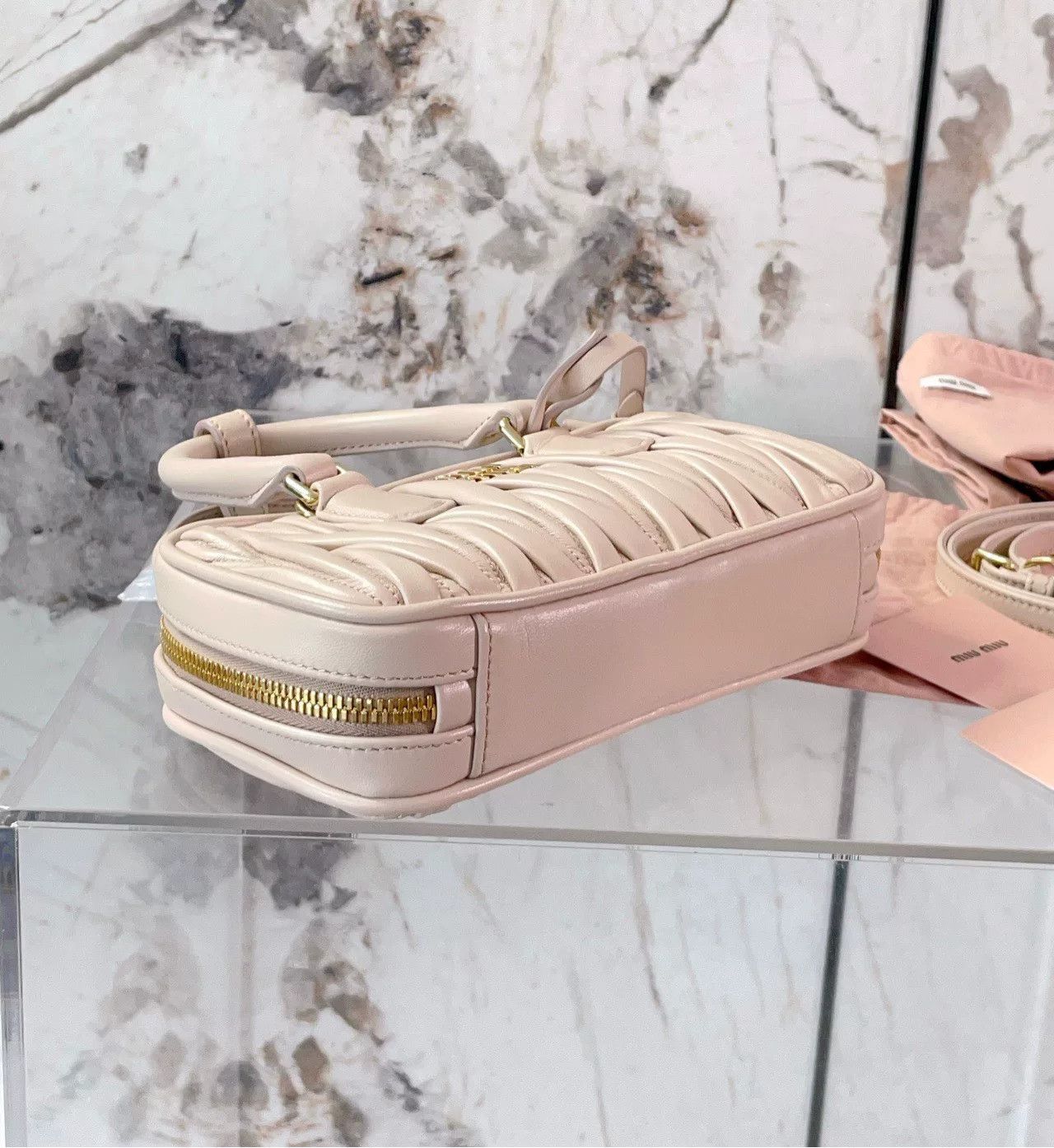 Miu Miu Pre-loved Bag Very good condition Size ONE SIZE - 5 Thumbnail