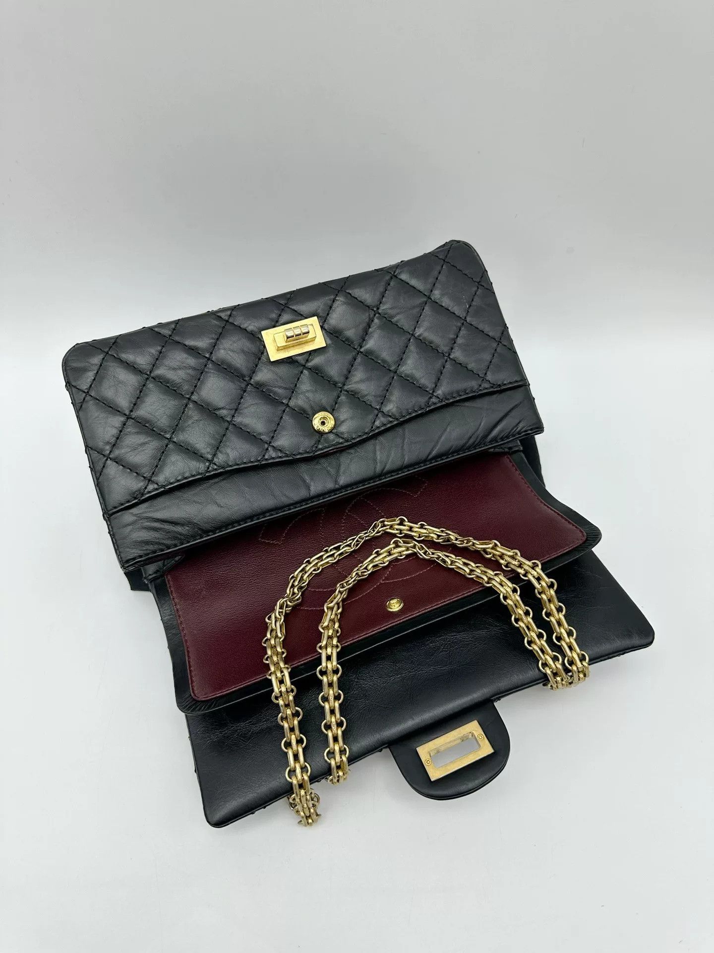 Chanel Pre-loved Bag Very good condition Size ONE SIZE - 5 Thumbnail