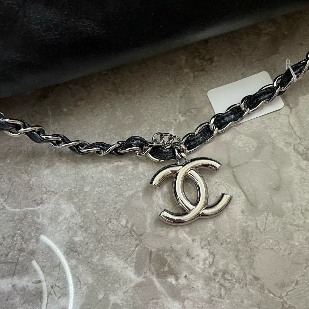 Chanel Pre-loved Bag Very good condition Size ONE SIZE - 6 Thumbnail