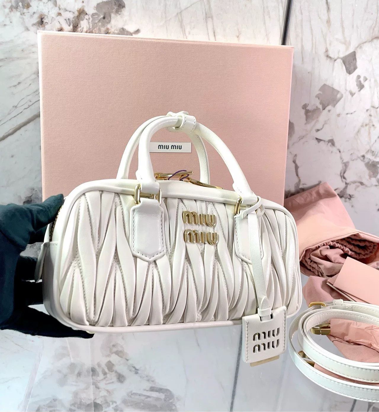 Miu Miu Pre-loved Bag Very good condition Size ONE SIZE - 6 Thumbnail