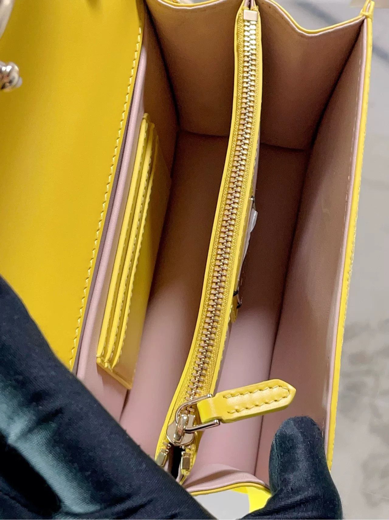 Bvlgari Pre-loved Bag Very good condition Size ONE SIZE - 9 Thumbnail