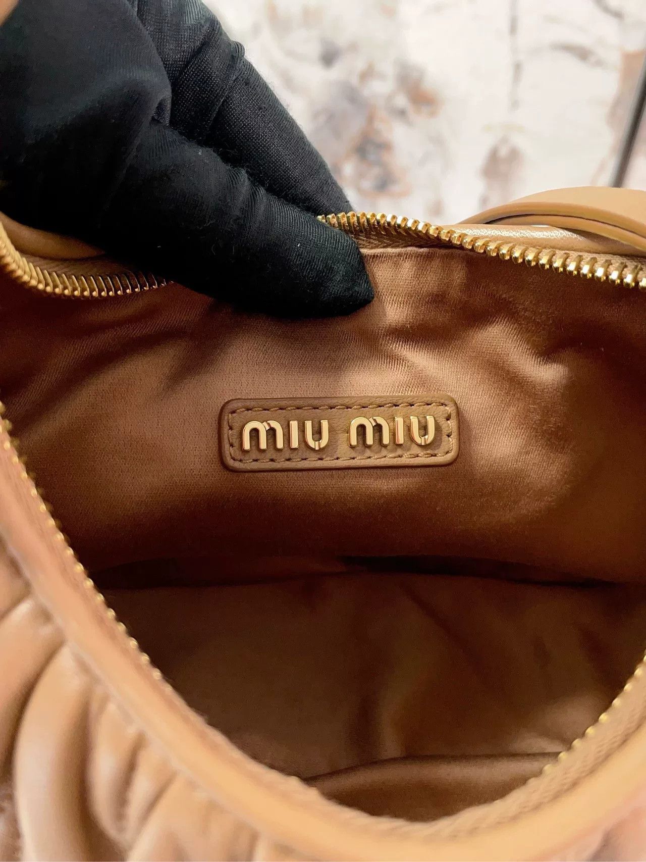 Miu Miu Pre-loved Bag Very good condition Size ONE SIZE - 8 Thumbnail