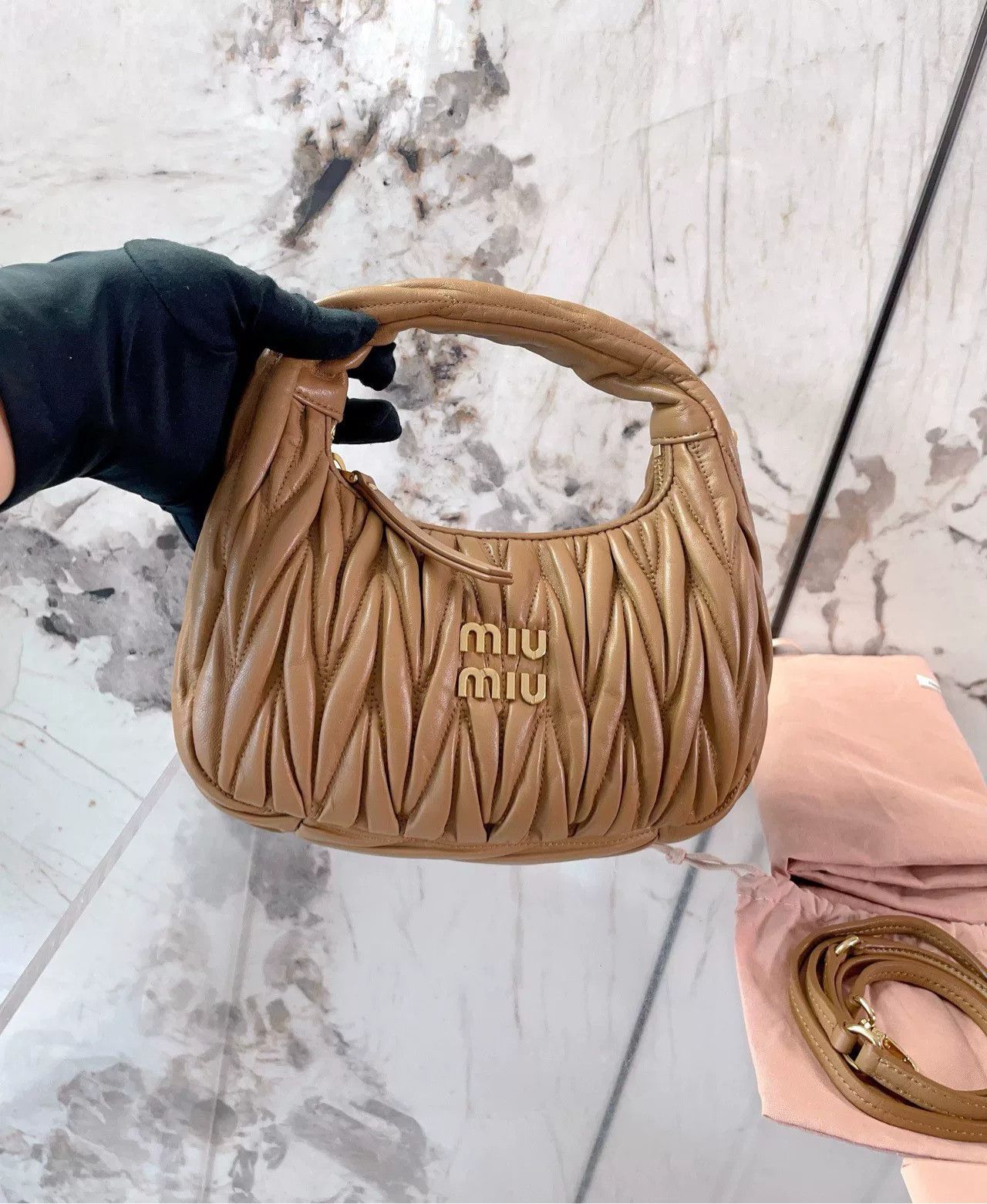 Miu Miu Pre-loved Bag Very good condition Size ONE SIZE - 6 Thumbnail