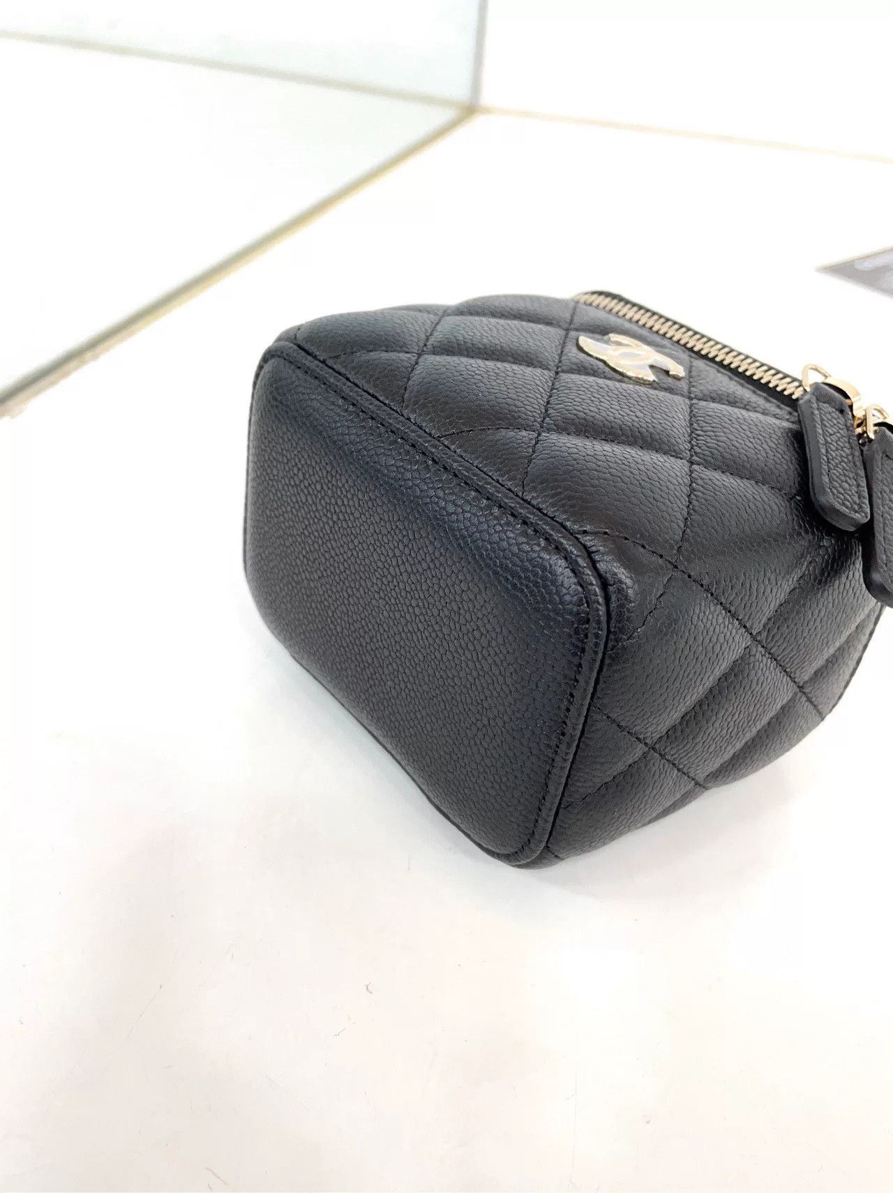 Chanel Pre-loved Bag Very good condition Size ONE SIZE - 5 Thumbnail