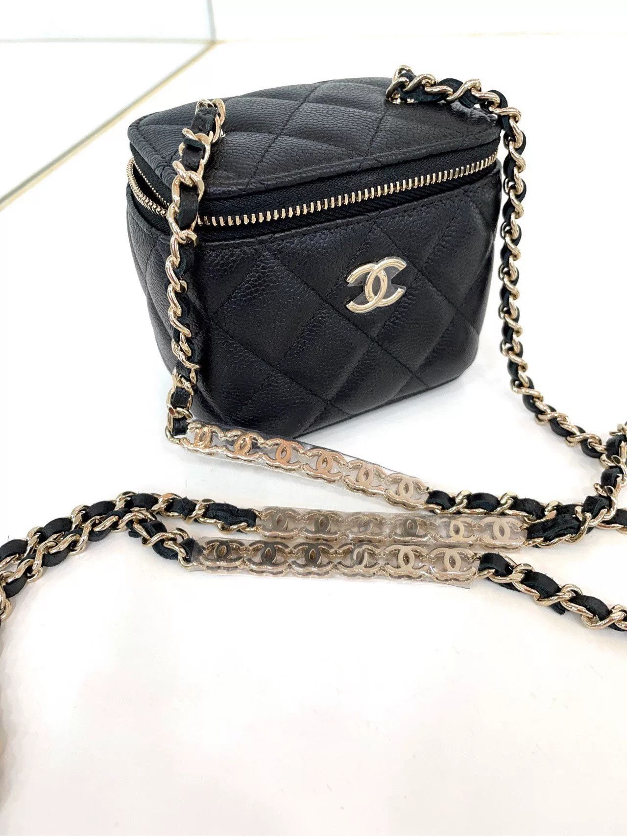 Chanel Pre-loved Bag Very good condition Size ONE SIZE - 9 Thumbnail