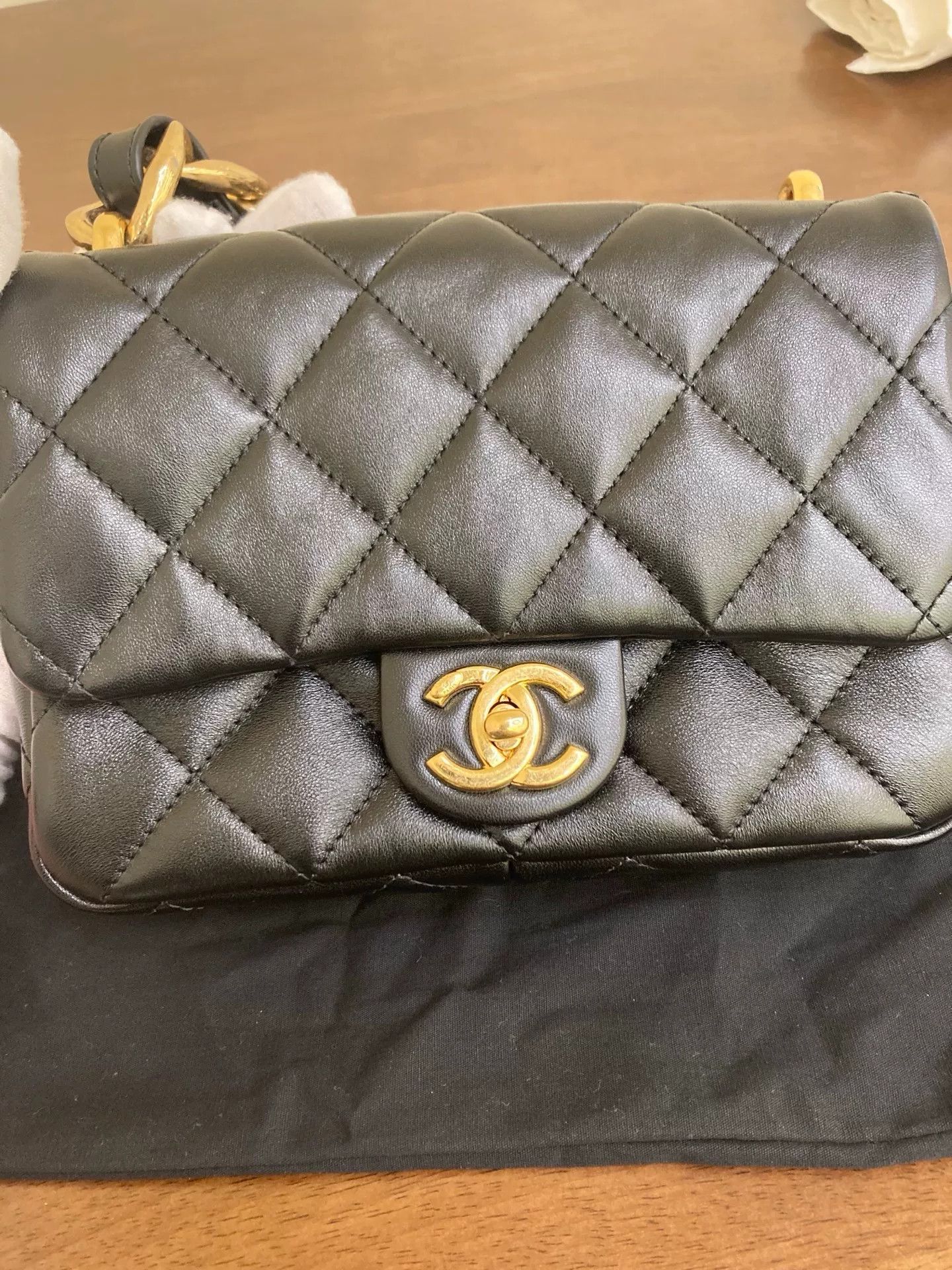 Chanel Pre-loved Bag Very good condition Size ONE SIZE - 2 Thumbnail