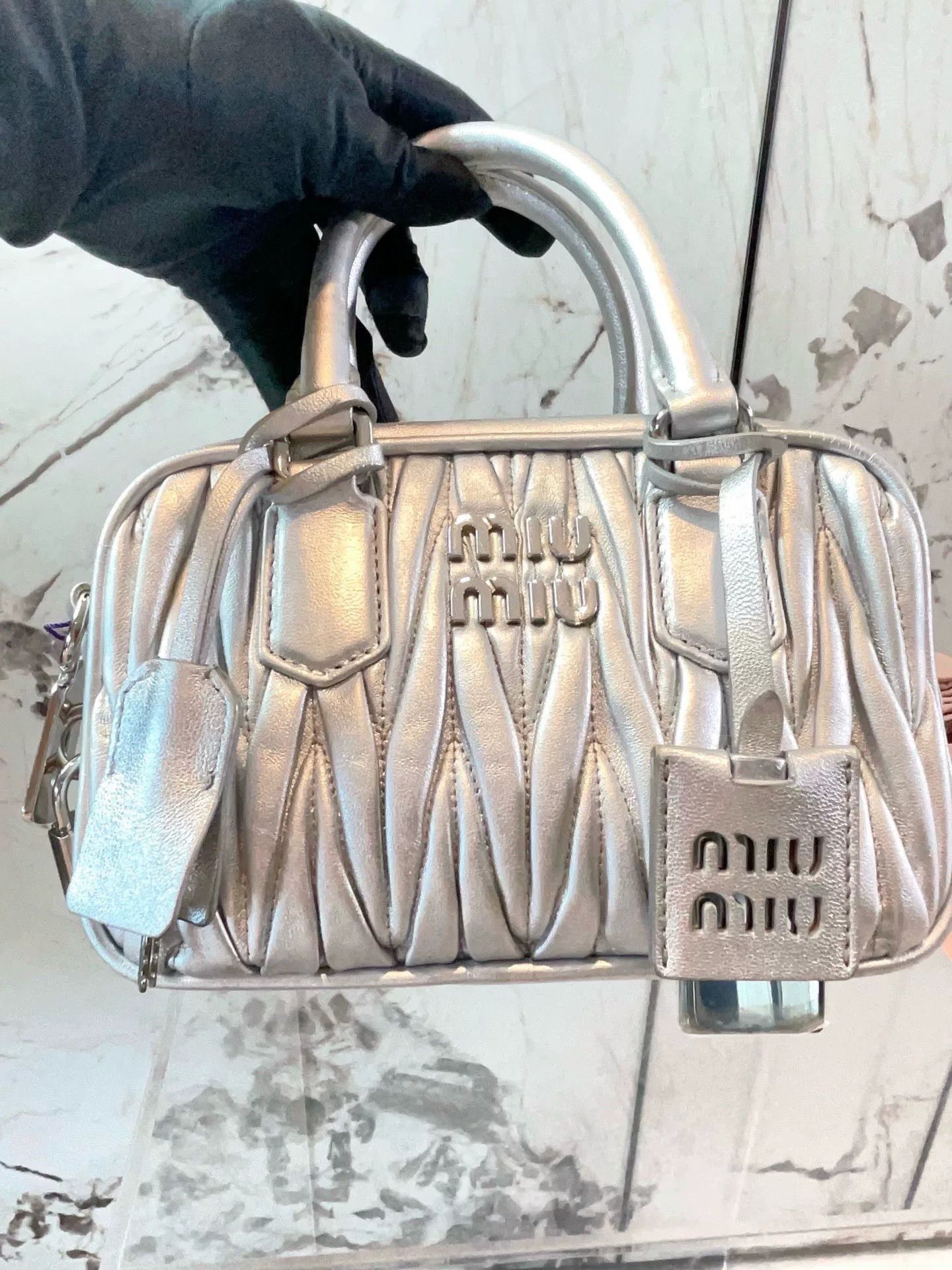 Miu Miu Pre-loved Bag Very good condition Size ONE SIZE - 7 Thumbnail