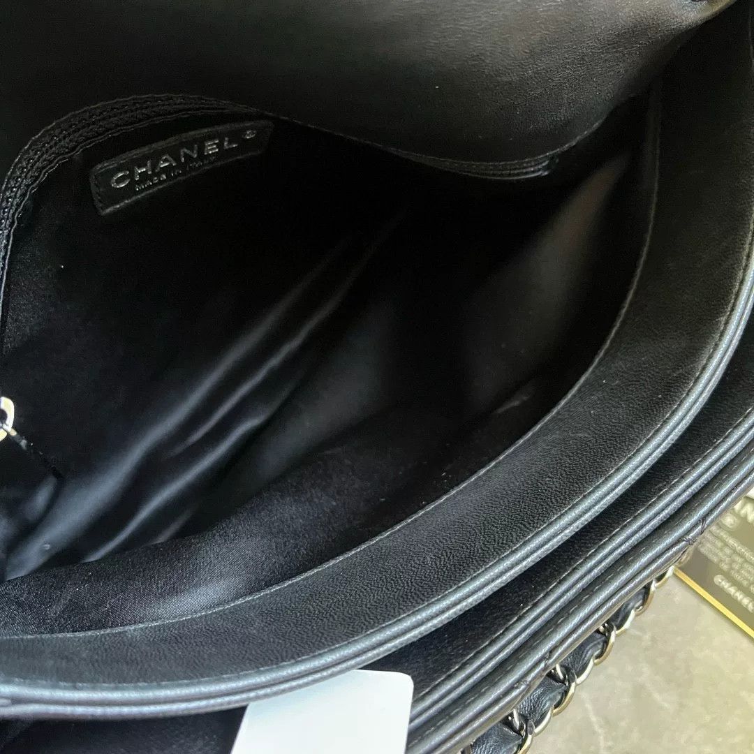 Chanel Pre-loved Bag Very good condition Size ONE SIZE - 9 Thumbnail
