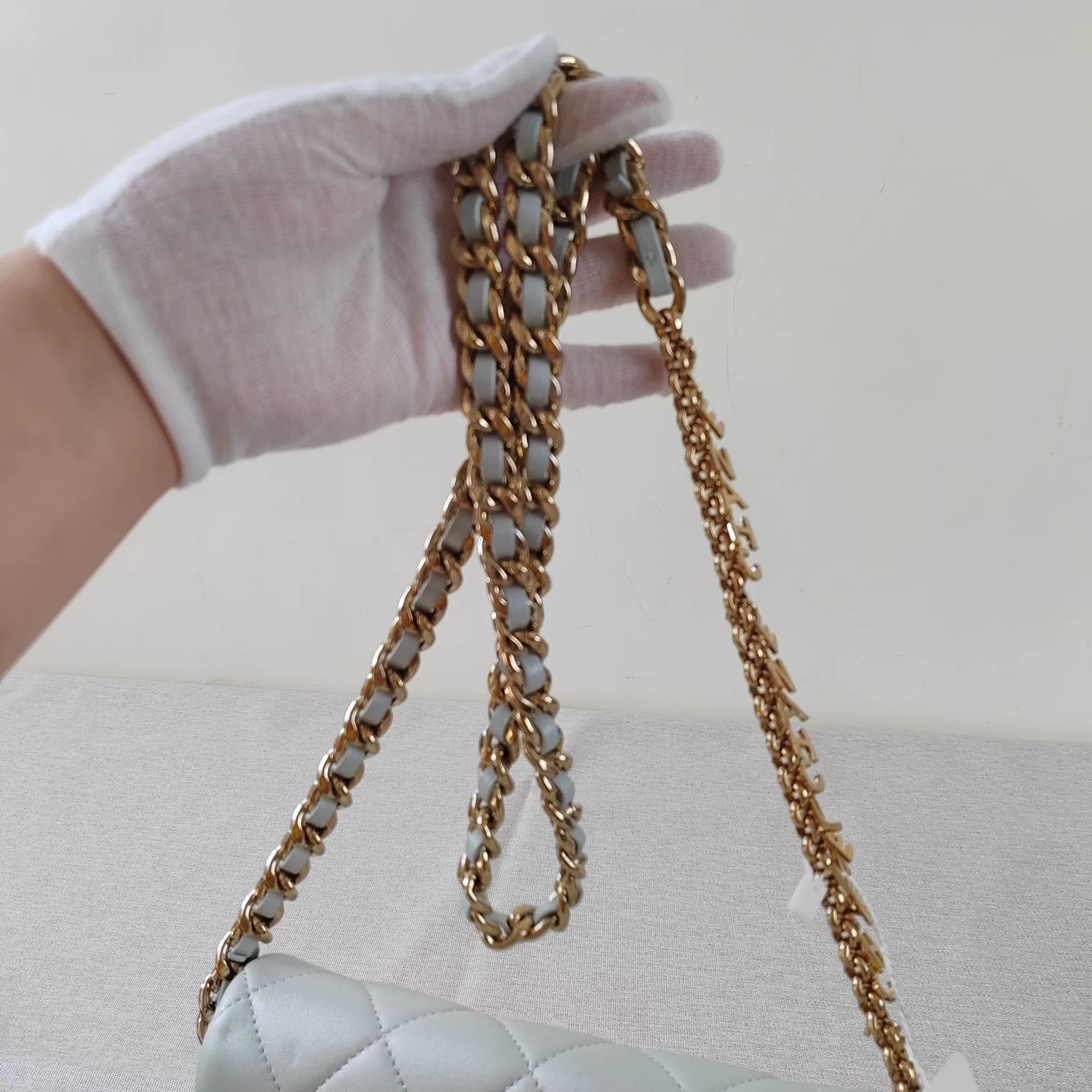 Chanel Pre-loved Bag Very good condition Size ONE SIZE - 2 Thumbnail