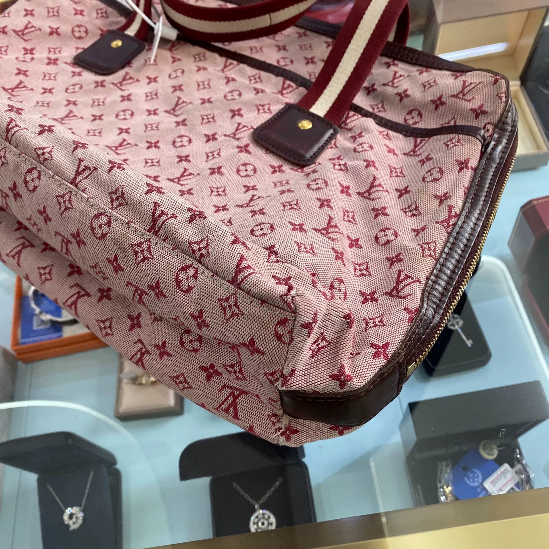 Louis Vuitton Pre-loved Bag Very good condition Size ONE SIZE - 6 Thumbnail