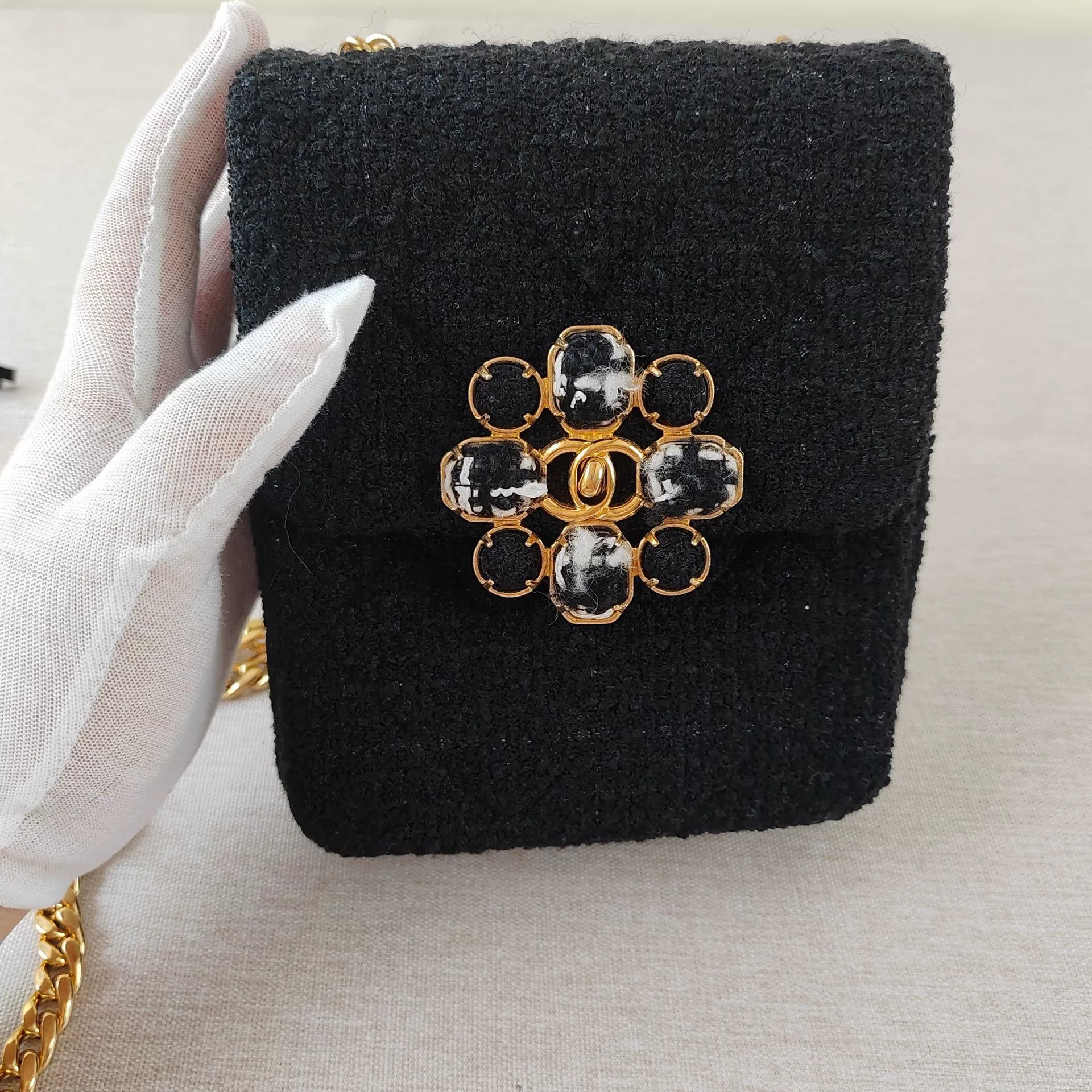Chanel Pre-loved Bag Very good condition Size ONE SIZE - 7 Thumbnail