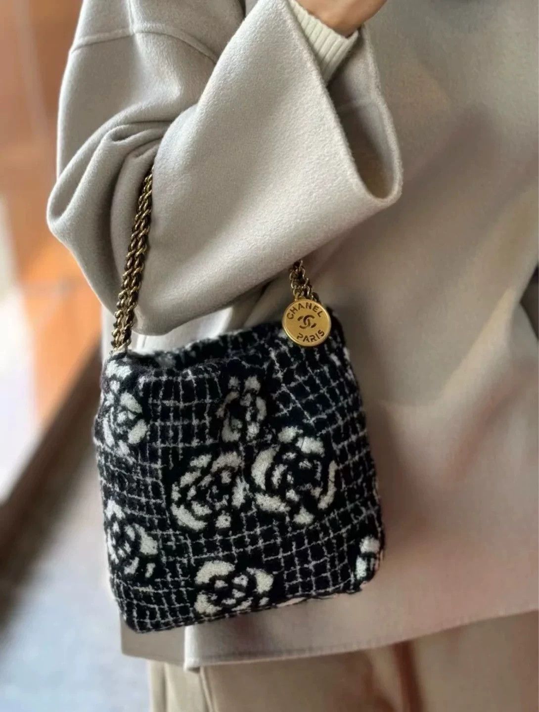 Chanel Pre-loved Bag Very good condition Size ONE SIZE - 4 Thumbnail
