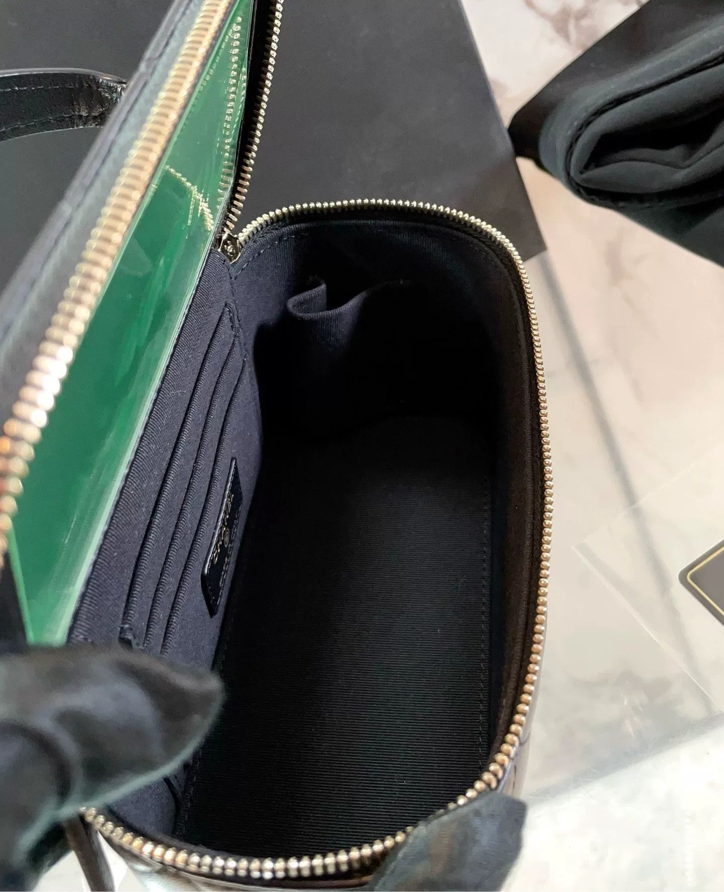 Chanel Pre-loved Bag Very good condition Size ONE SIZE - 9 Thumbnail