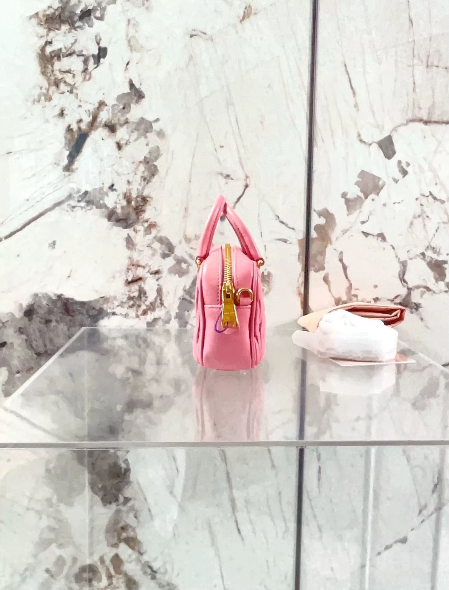 Miu Miu Pre-loved Bag Very good condition Size ONE SIZE - 3 Thumbnail