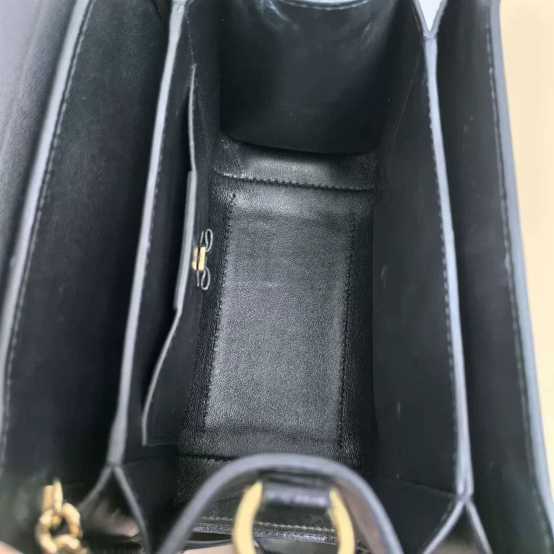 Salvatore Ferragamo Pre-loved Bag Very good condition Size ONE SIZE - 2 Thumbnail
