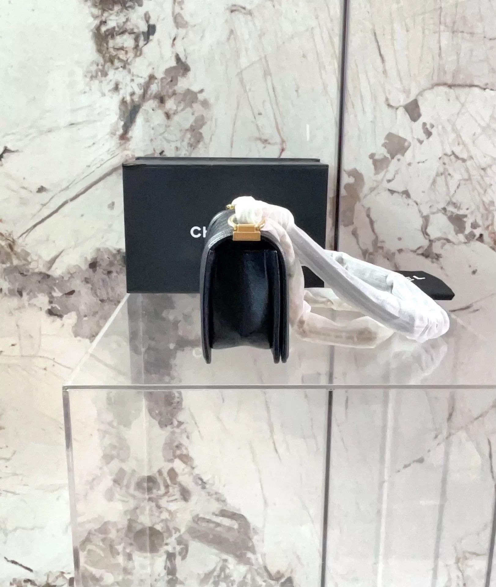 Chanel Pre-loved Bag Very good condition Size ONE SIZE - 3 Thumbnail