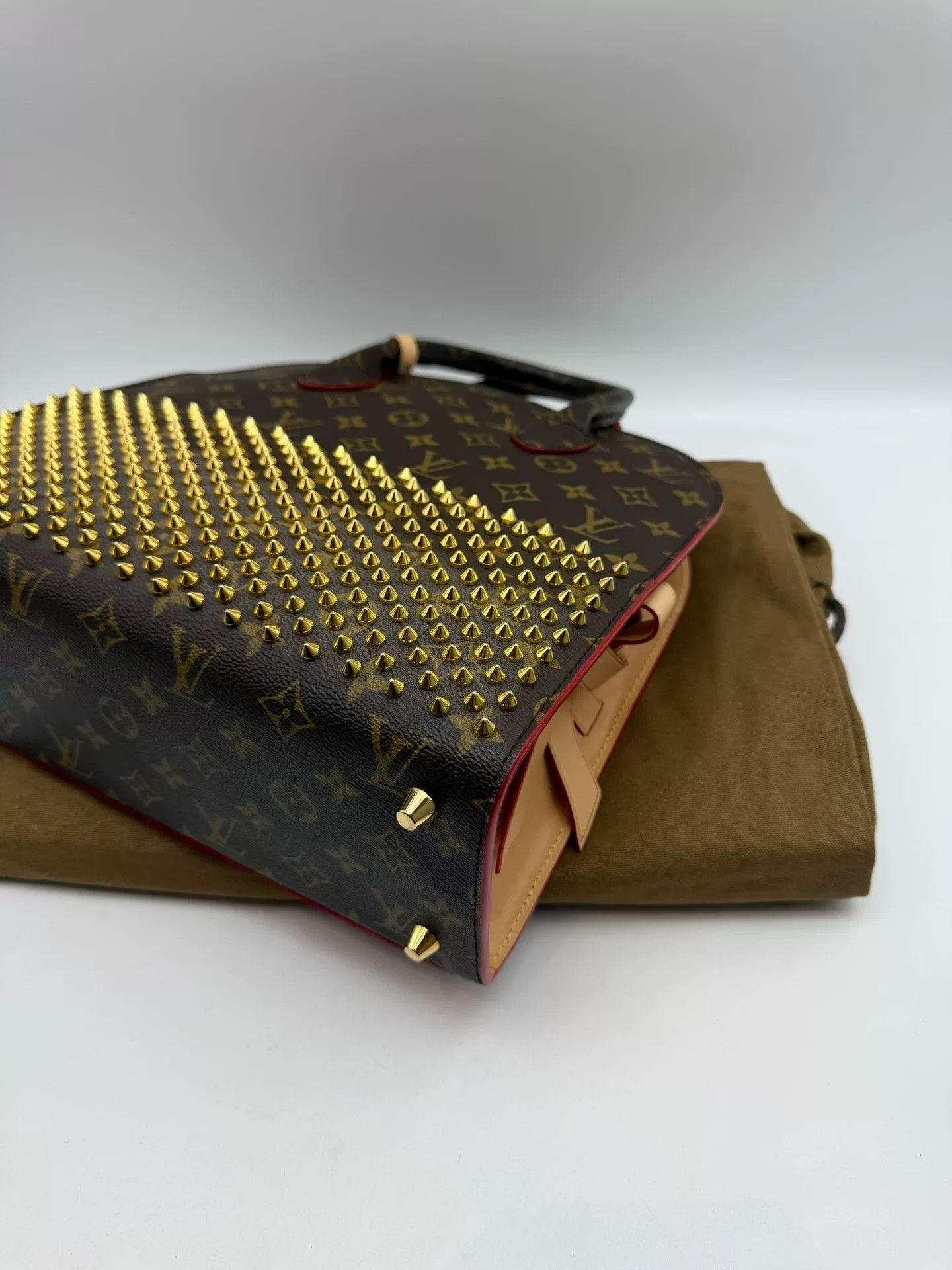 Louis Vuitton Pre-loved Bag Very good condition Size ONE SIZE - 4 Thumbnail