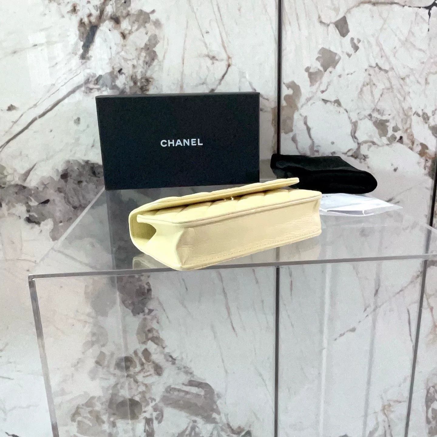 Chanel Pre-loved Bag Very good condition Size ONE SIZE - 5 Thumbnail