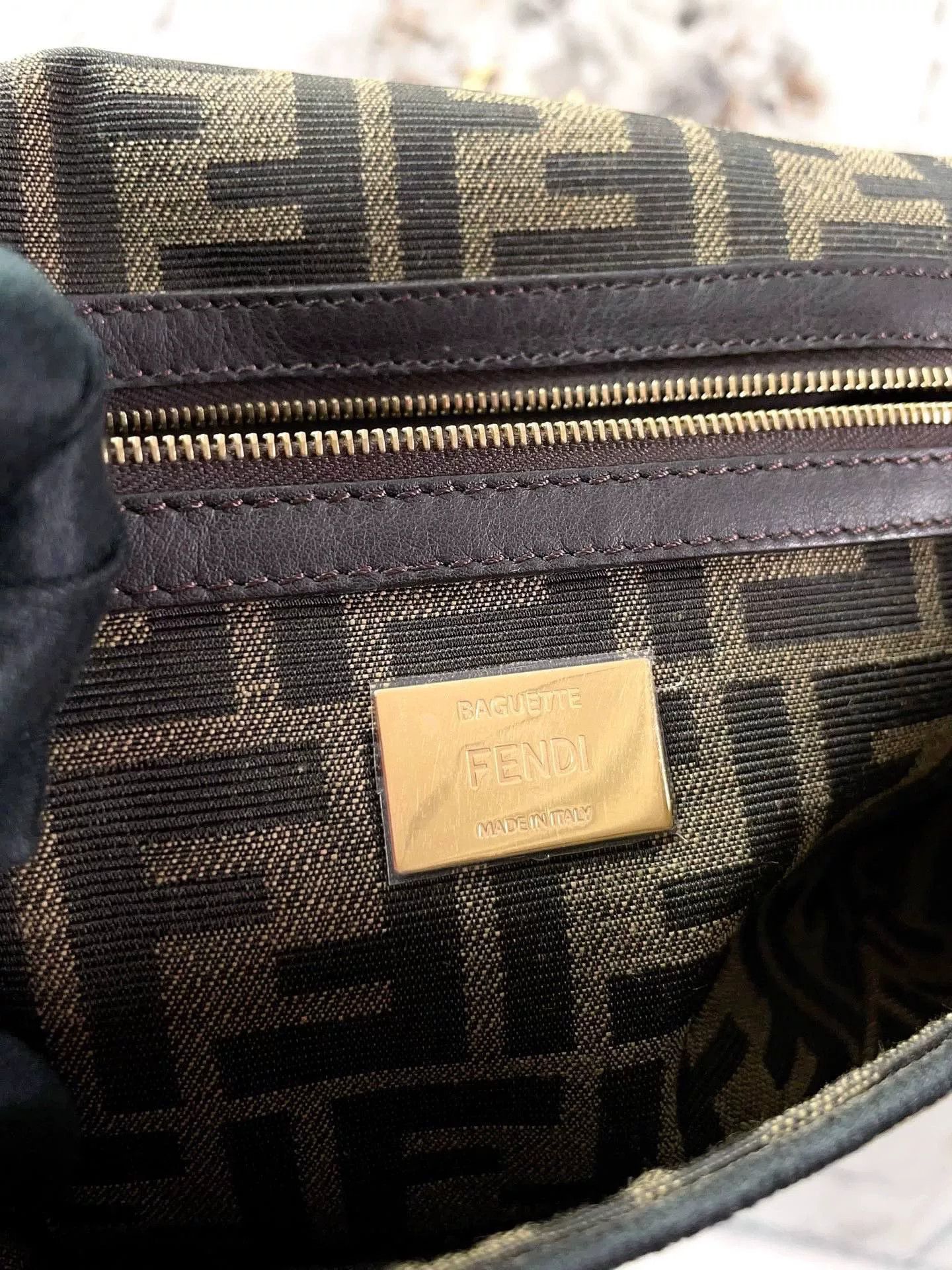 Fendi Pre-loved Bag Very good condition Size ONE SIZE - 8 Thumbnail