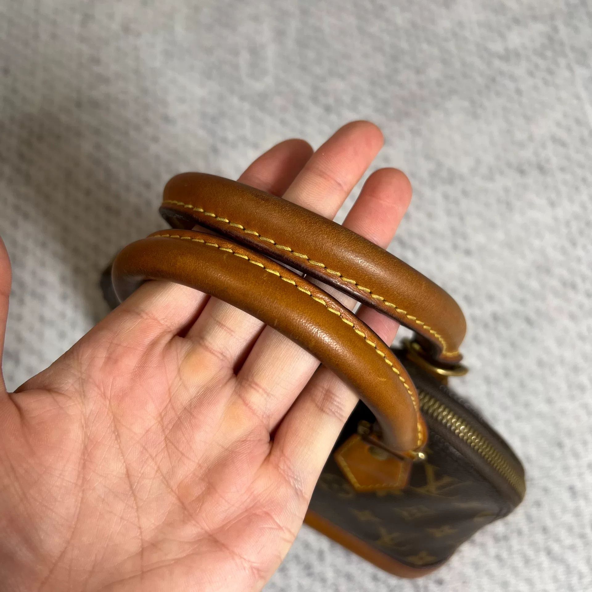 Louis Vuitton Pre-loved Bag Very good condition Size ONE SIZE - 9 Thumbnail