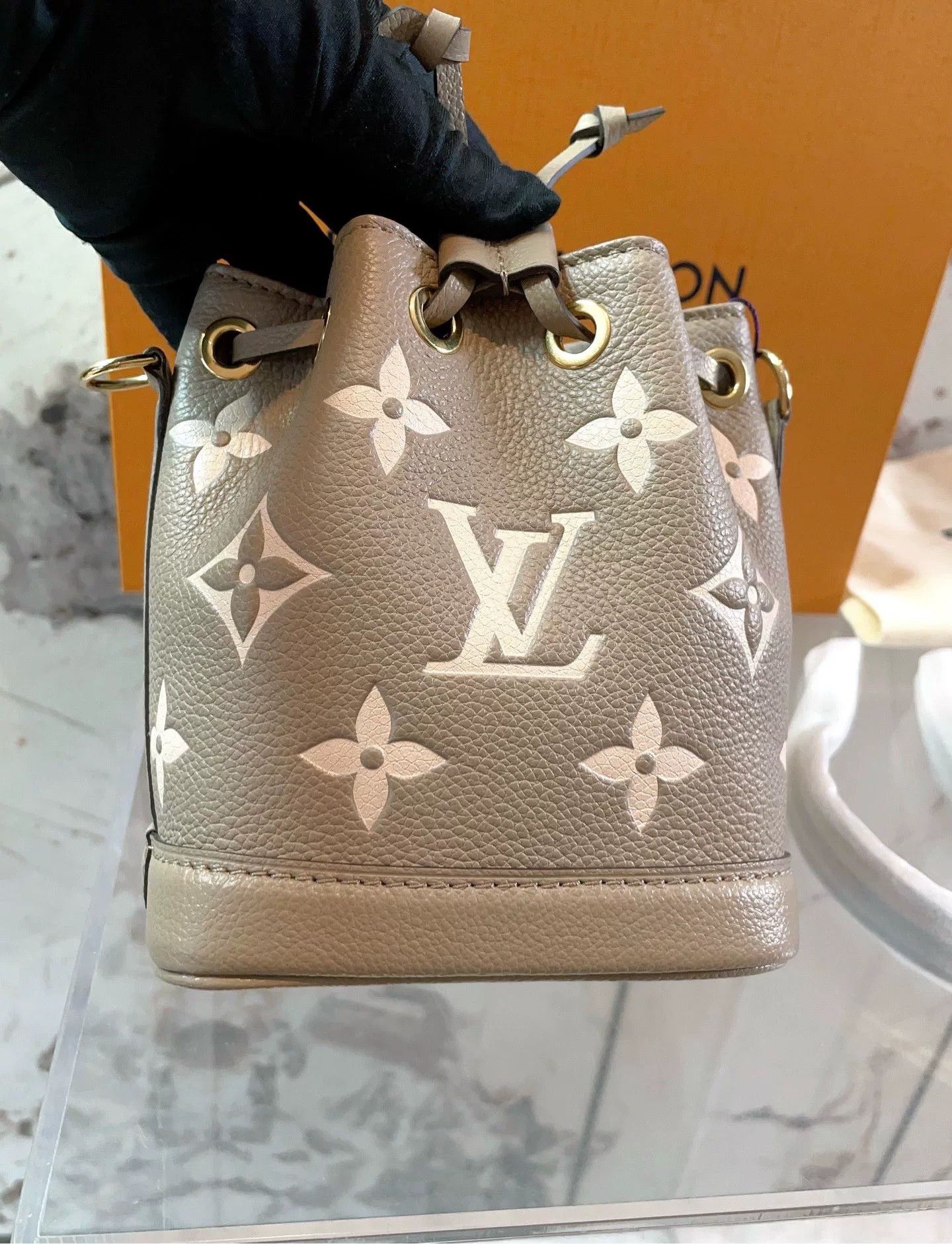 Louis Vuitton Pre-loved Bag Very good condition Size ONE SIZE - 7 Thumbnail