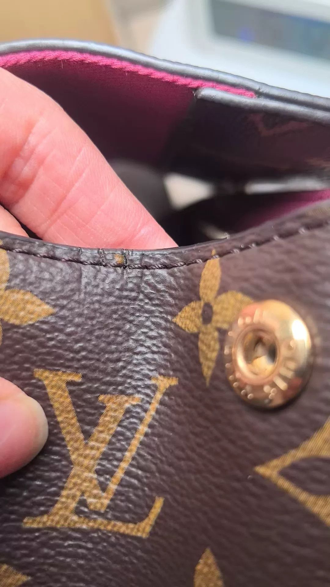 Louis Vuitton Pre-loved Bag Very good condition Size ONE SIZE - 9 Thumbnail