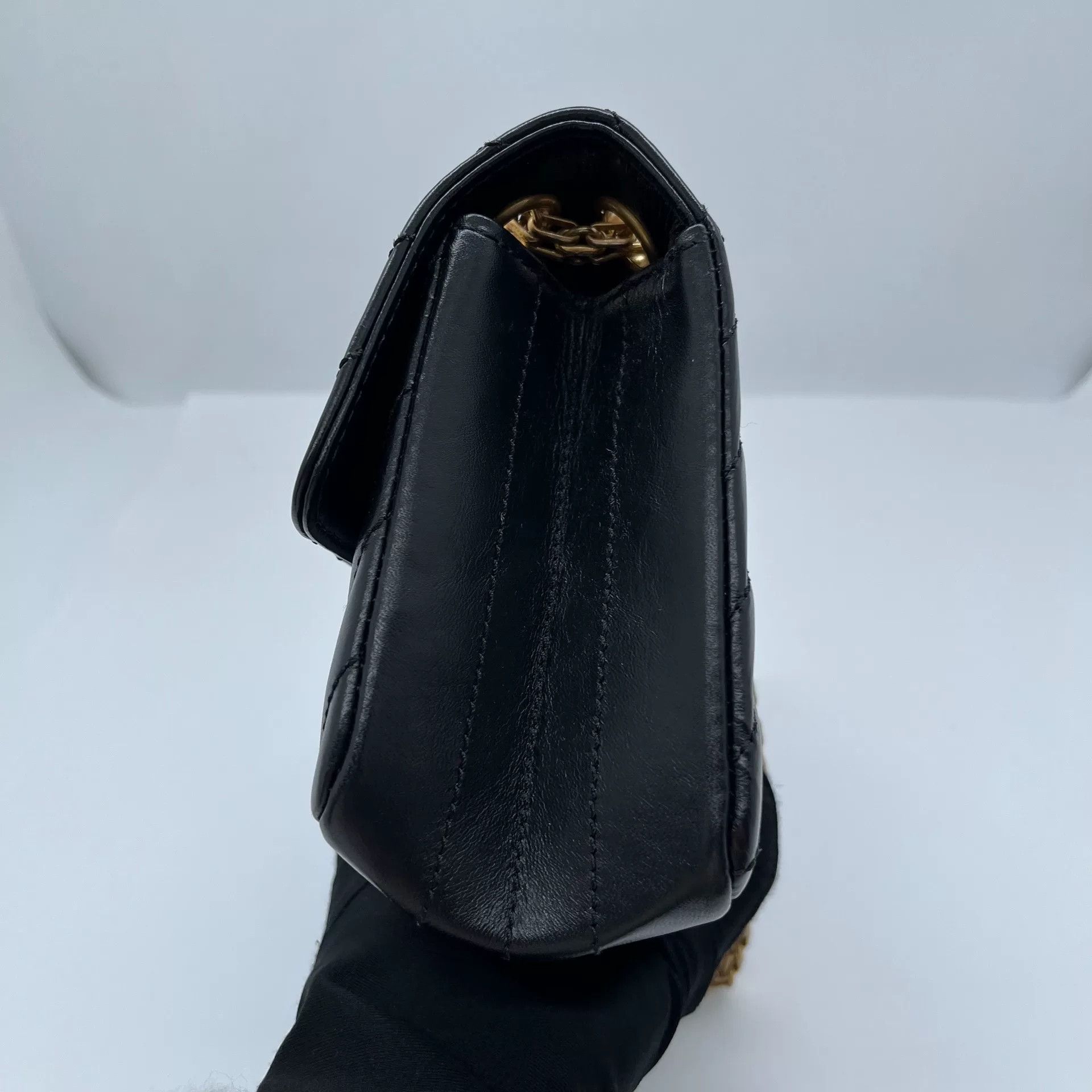 Chanel Pre-loved Bag Very good condition Size ONE SIZE - 7 Thumbnail
