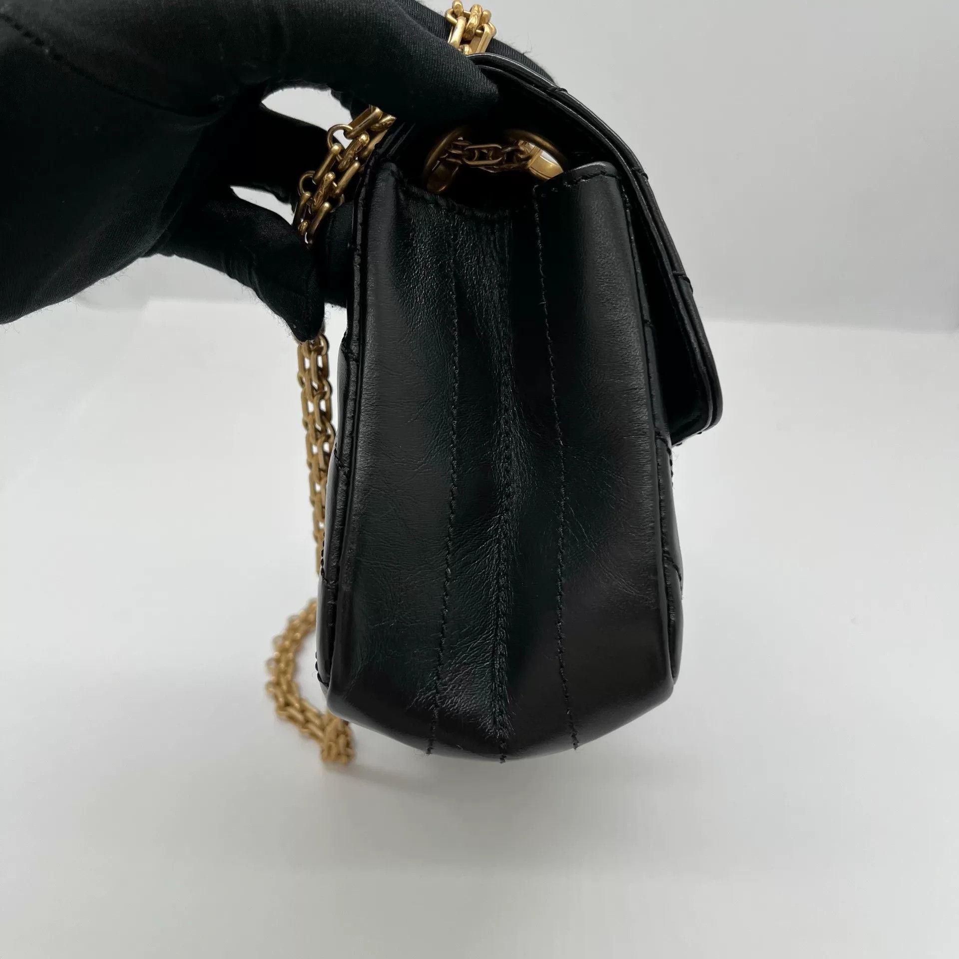 Chanel Pre-loved Bag Very good condition Size ONE SIZE - 8 Thumbnail