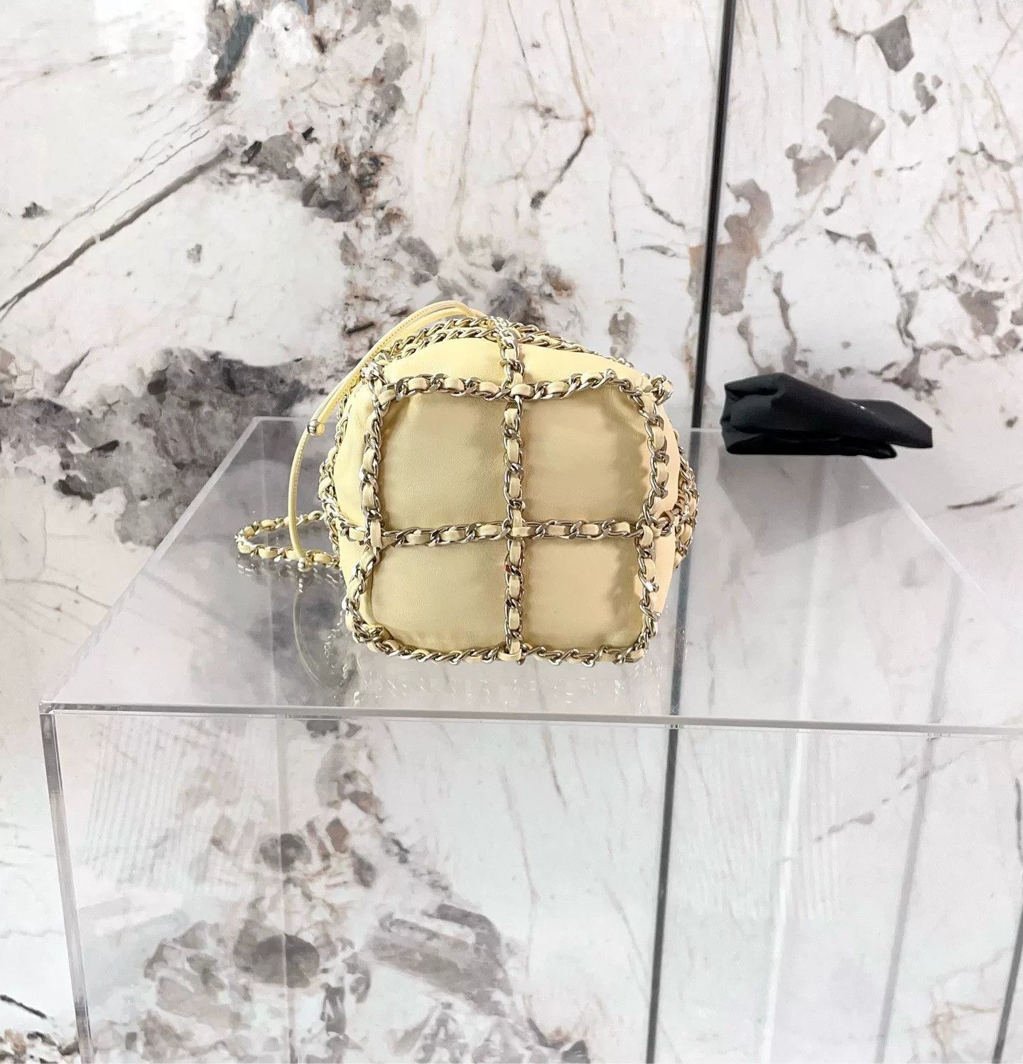 Chanel Pre-loved Bag Very good condition Size ONE SIZE - 4 Thumbnail