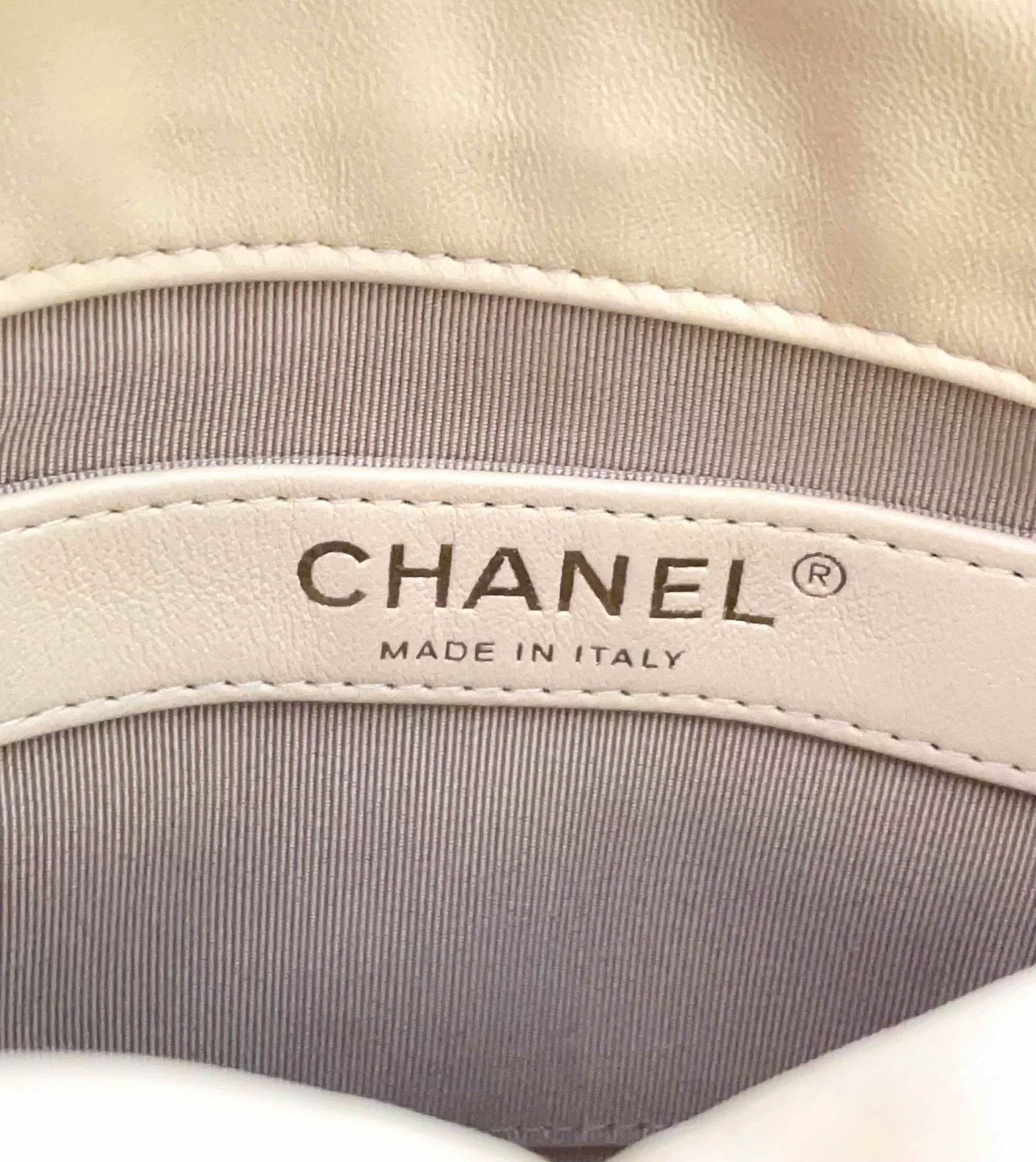 Chanel Pre-loved Bag Very good condition Size ONE SIZE - 8 Thumbnail