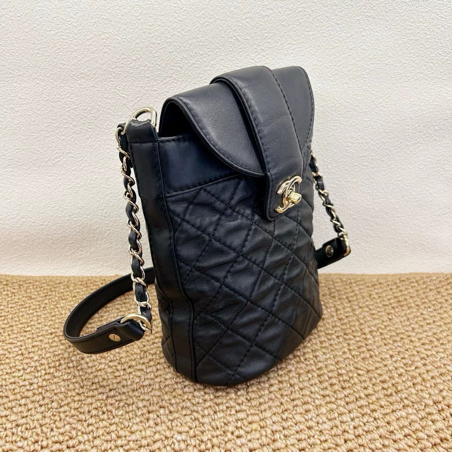 Chanel Pre-loved Bag Very good condition Size ONE SIZE - 5 Thumbnail