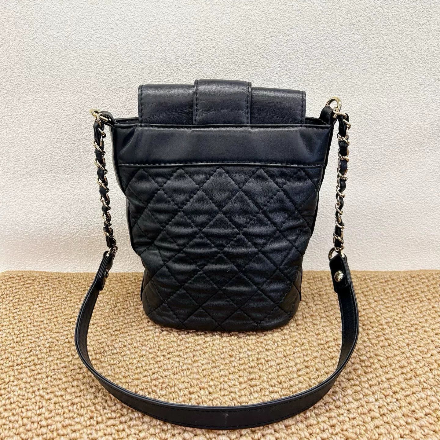 Chanel Pre-loved Bag Very good condition Size ONE SIZE - 3 Thumbnail