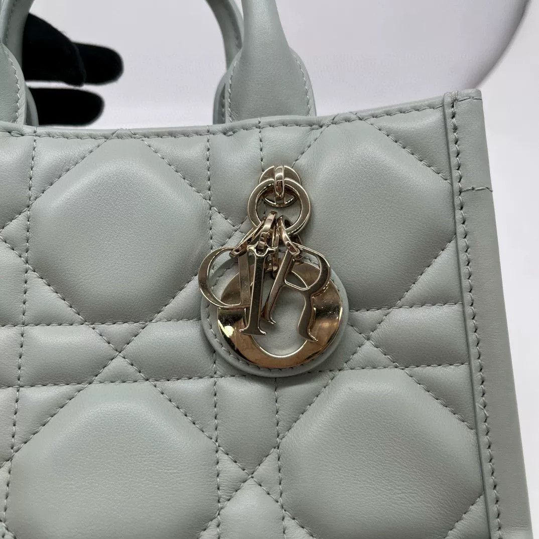 Dior Pre-loved Bag Very good condition Size ONE SIZE - 2 Thumbnail