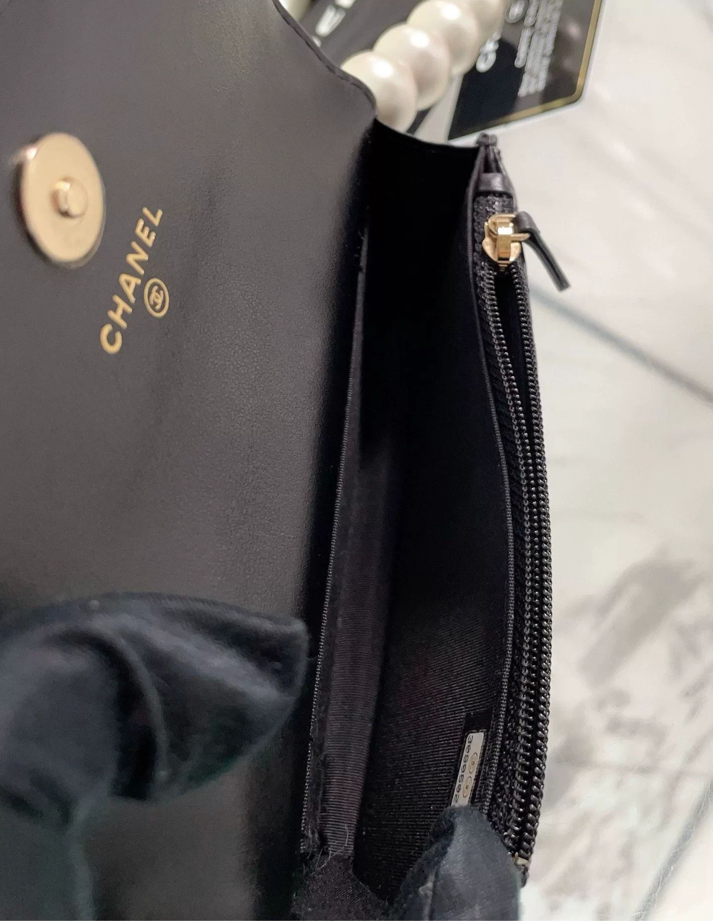 Chanel Pre-loved Bag Very good condition Size ONE SIZE - 9 Thumbnail