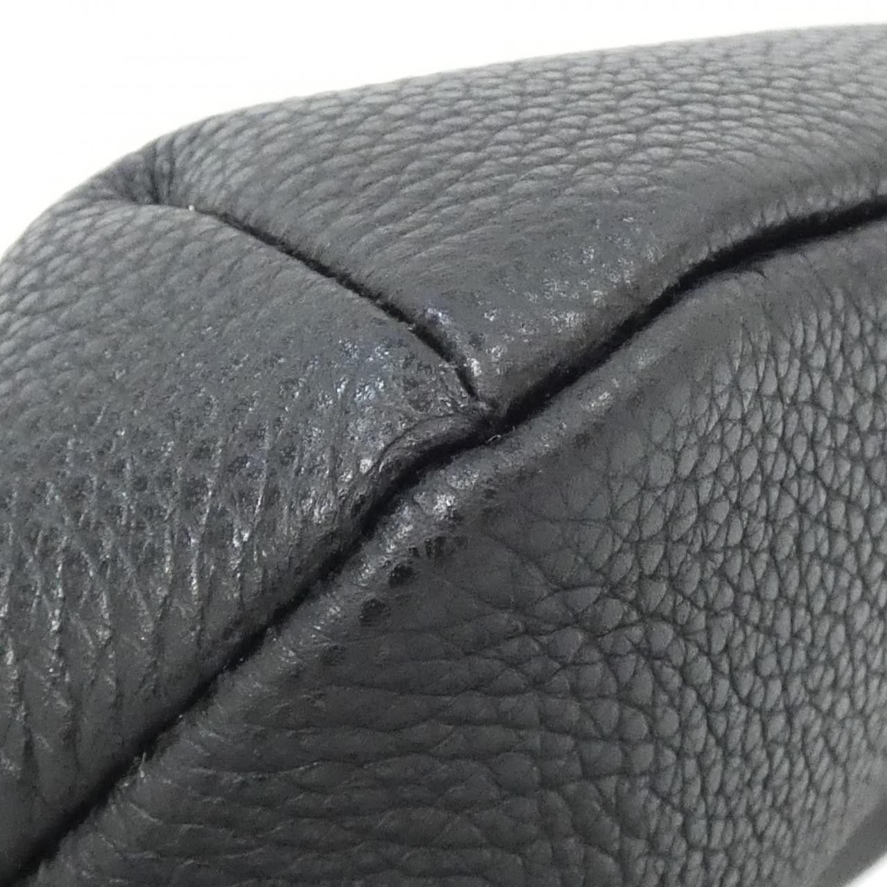 Gucci Gucci Gucci Print Leather Waist Bag Leather Belt Bag 527792 0GCCT DUTY FREE for USA Size ONE SIZE - 3 Thumbnail
