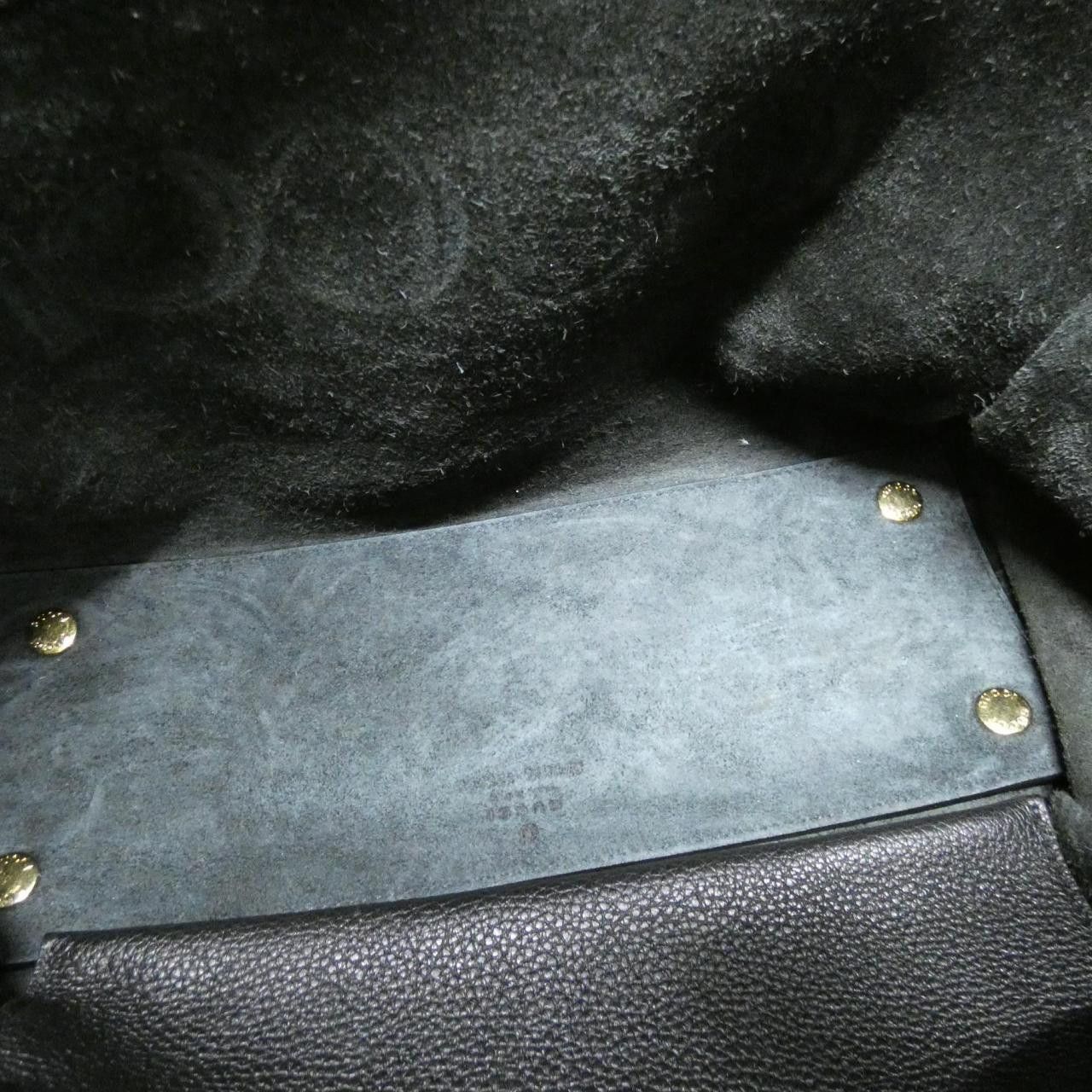 Gucci Gucci Gucci Leather Handbag Leather Crossbody Bag 674822 0E8IG DUTY FREE for USA Size ONE SIZE - 6 Thumbnail