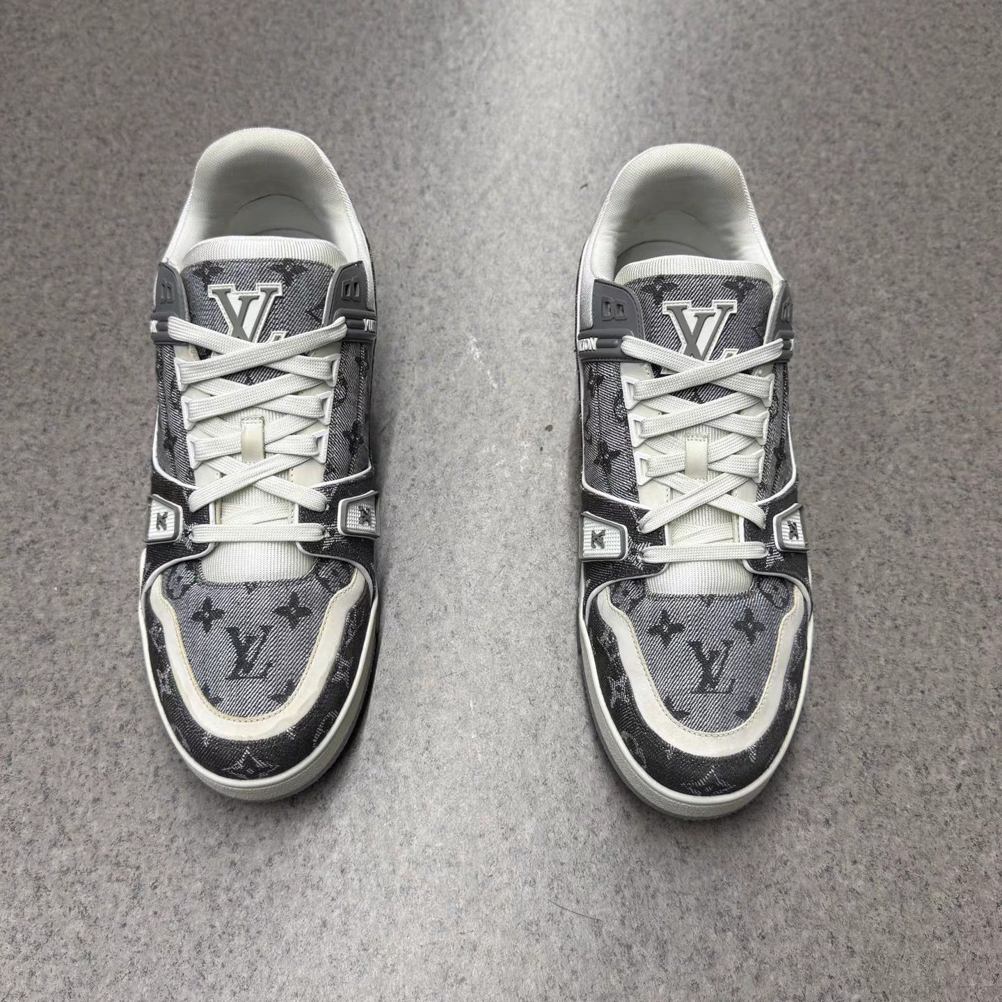 Louis Vuitton Gray Low-Top Sneakers Size 10 Size US 10 / EU 43 - 8 Thumbnail