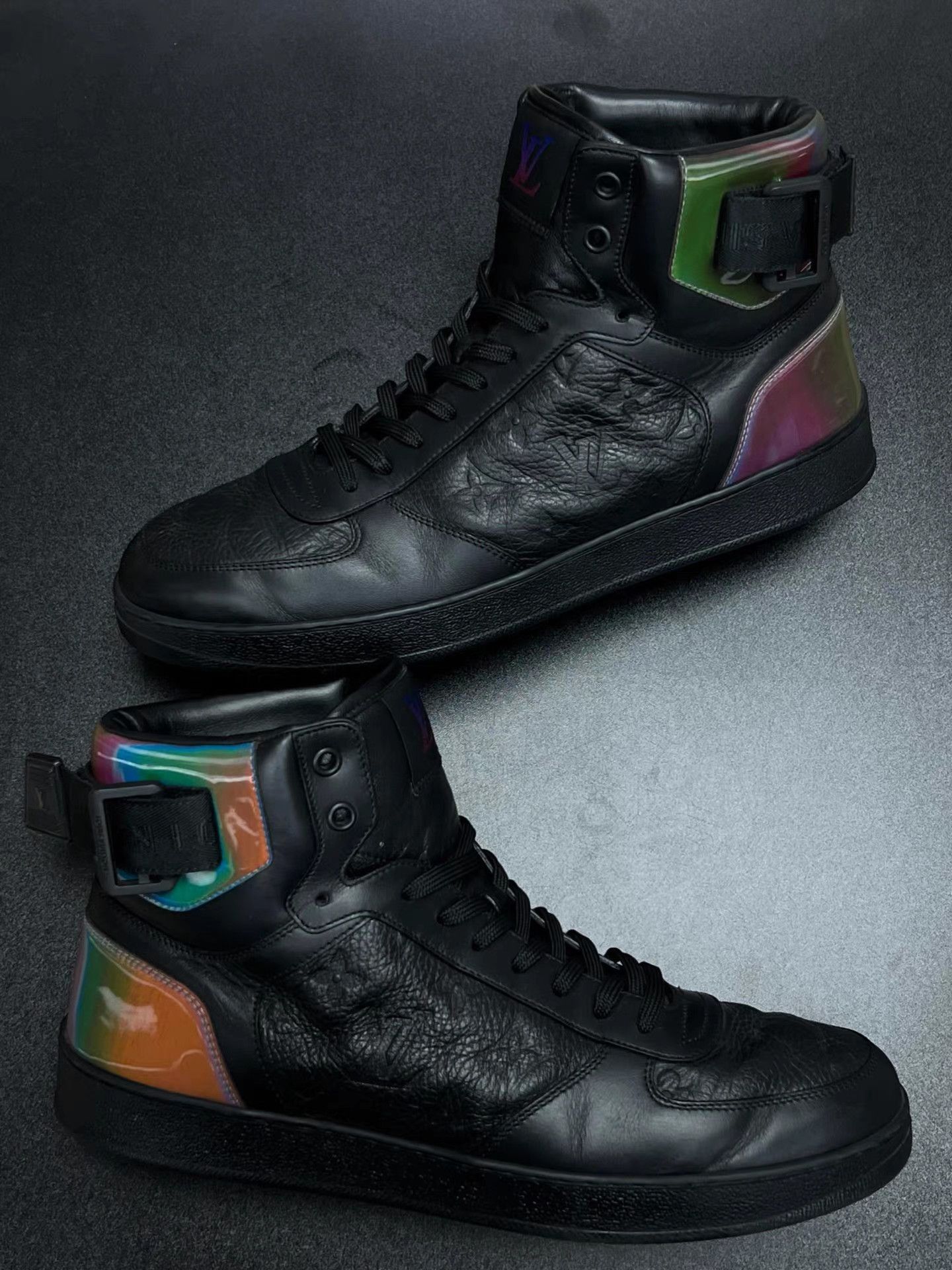 Louis Vuitton Black High-Top Leather Sneakers with Iridescent Accents Size US 9 / EU 42 - 5 Thumbnail