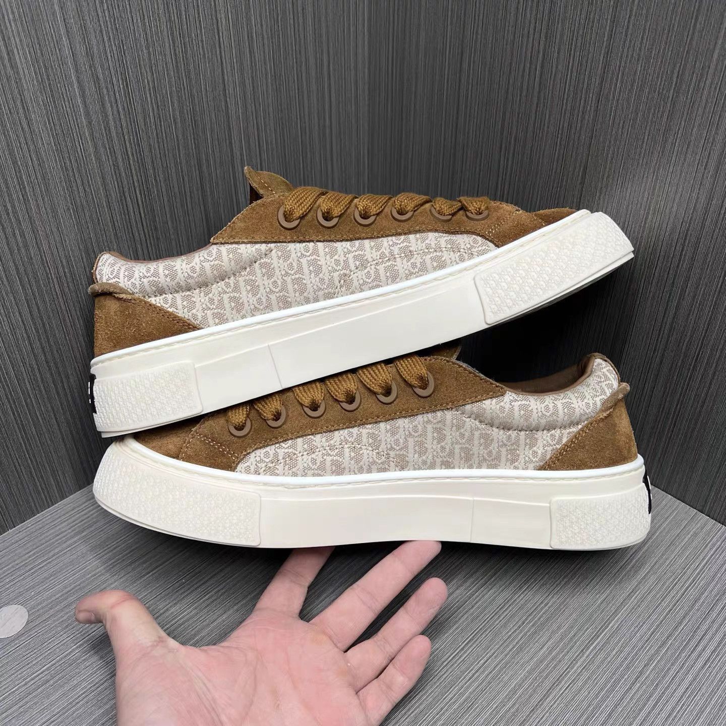 Dior Brown Low-Top Sneakers Size 10 Size US 10 / EU 43 - 4 Thumbnail